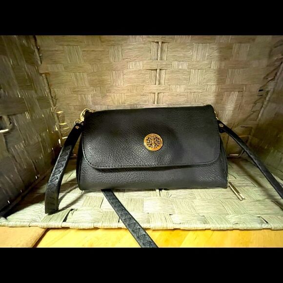 Handbags - Black Leather Wallet Crossbody 